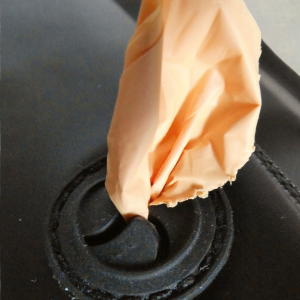 nalo active crossbody bag dispenser